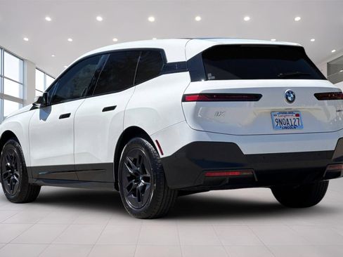 Used 2025 BMW iX xDrive50 AWD/4WD image 6