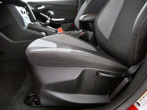Used 2014 Ford Focus ST FWD image 17