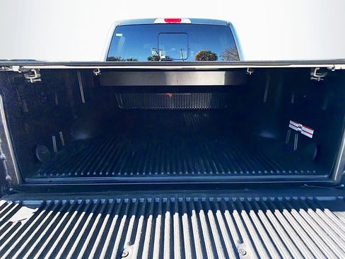 Used 2016 Ford F150 Platinum w/ Technology Package image 12