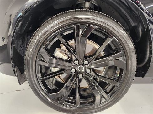Used 2024 Volvo XC60 T8 Ultimate image 8