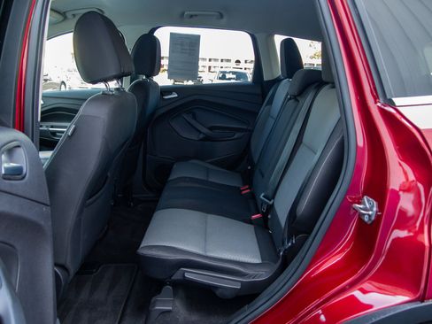 Used 2017 Ford Escape SE FWD image 26