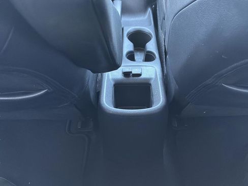 Used 2019 Nissan Kicks SR w/ SR Premium Package FWD image 17