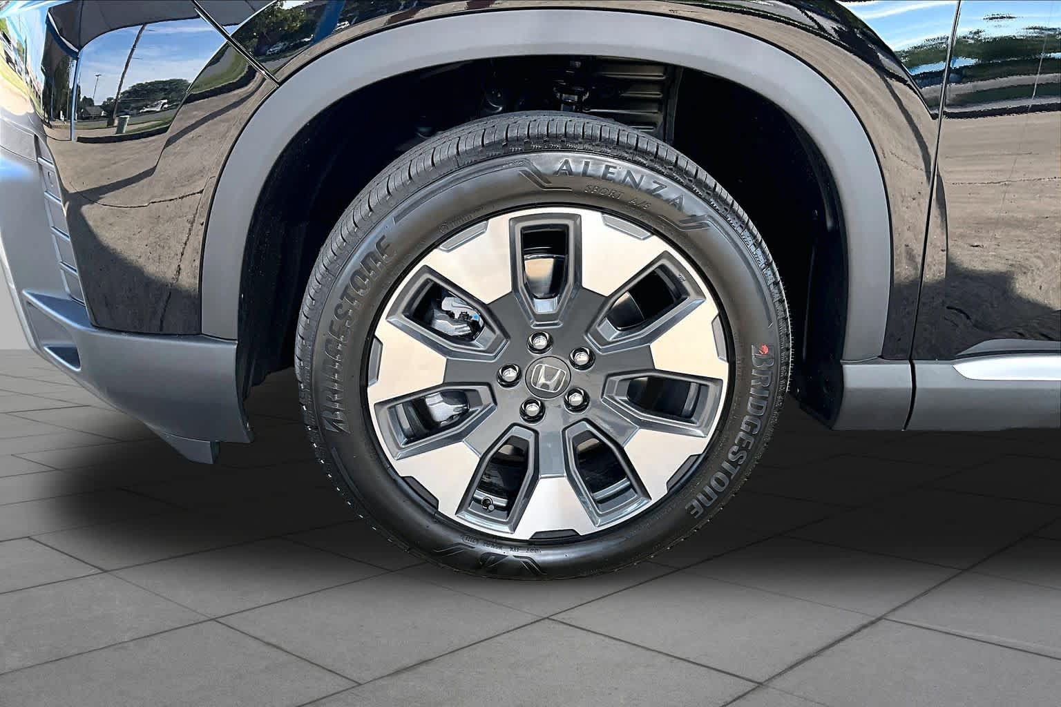 New 2026 Honda Pilot Elite image 11