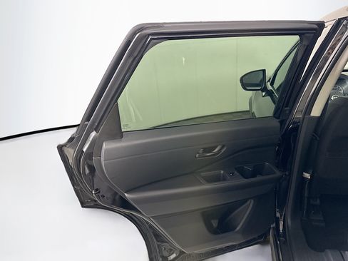 Used 2024 Nissan Pathfinder SV FWD image 25