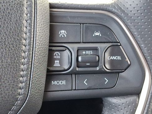 Certified 2025 Toyota 4Runner 2WD image 21