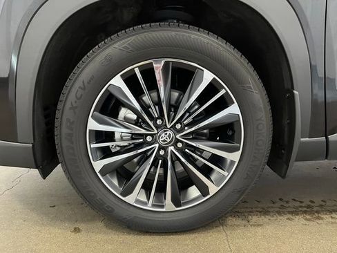 Used 2024 Toyota Grand Highlander AWD Hybrid image 26