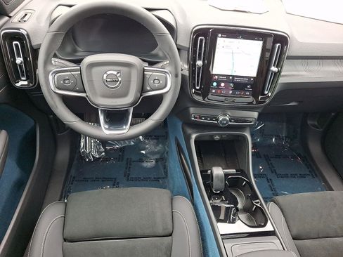 Certified 2023 Volvo XC40 Recharge Ultimate AWD/4WD image 12