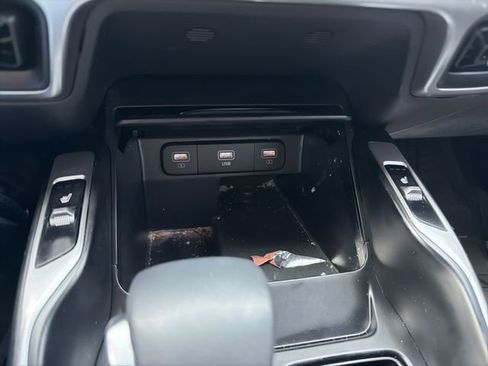 Used 2022 Kia Sorento S image 21