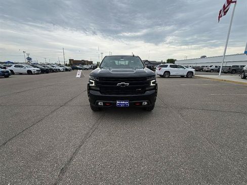 Used 2021 Chevrolet Silverado 1500 LT Trail Boss w/ Convenience Package II AWD/4WD image 8