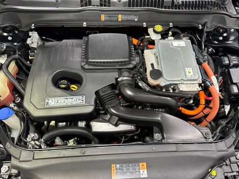 Used 2018 Ford Fusion S FWD image 5