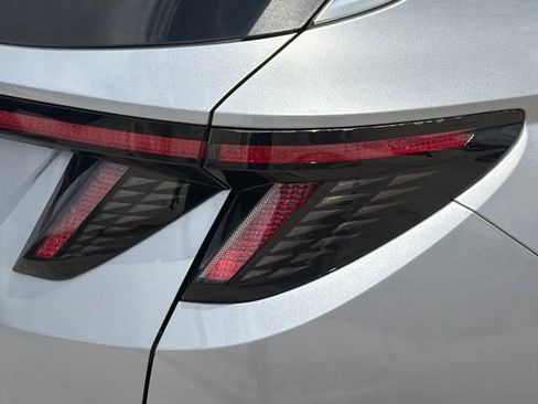 Used 2022 Hyundai Tucson SEL w/ Cargo Package FWD image 11