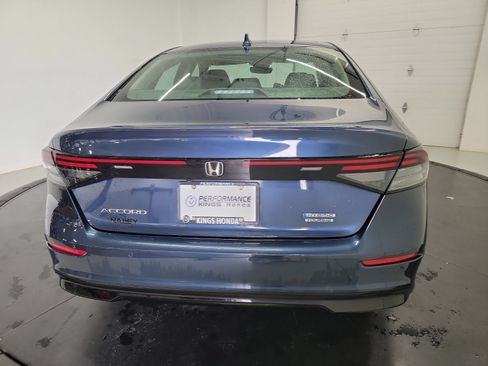 Used 2023 Honda Accord Touring image 8