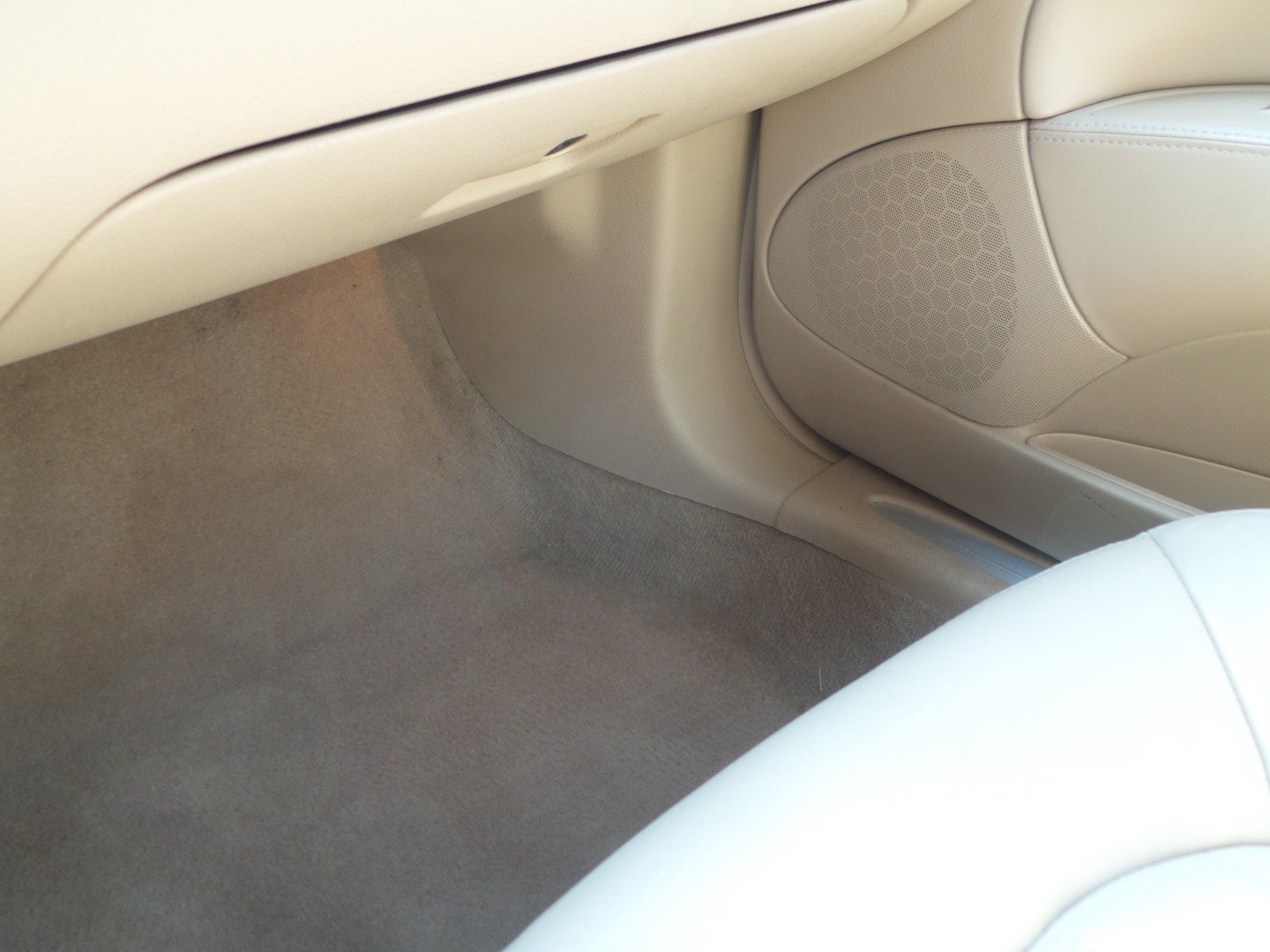 Used 2007 Buick Lucerne CXL w/ Luxury Package FWD image 13