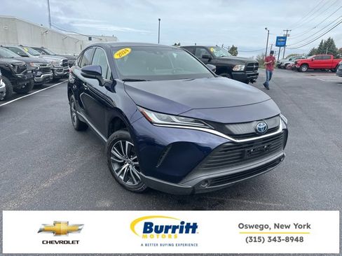 Used 2024 Toyota Venza LE image 1