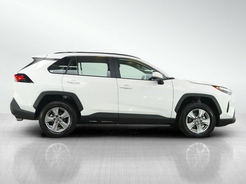 Used 2025 Toyota RAV4 XLE w/ Convenience Package AWD/4WD image 6