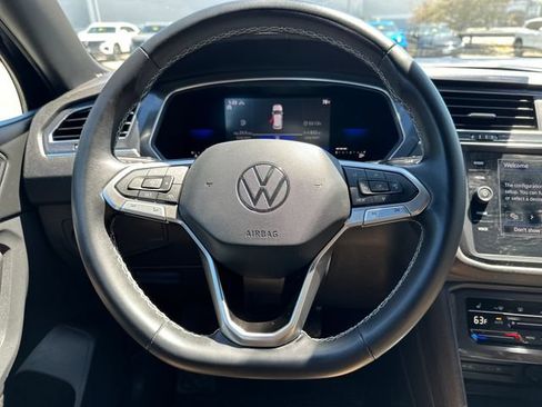 Certified 2023 Volkswagen Tiguan SE AWD/4WD image 18