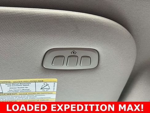 Used 2022 Ford Expedition Max Limited image 30