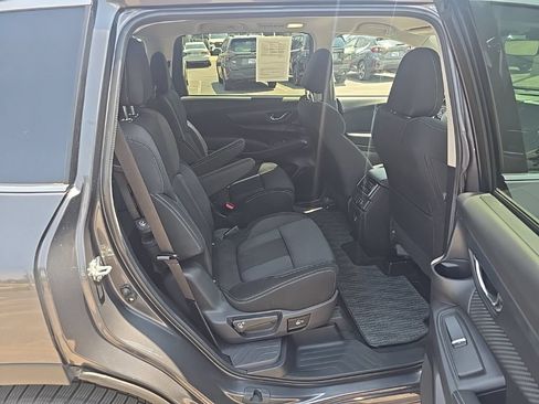 Certified 2025 Subaru Ascent Premium AWD/4WD image 7