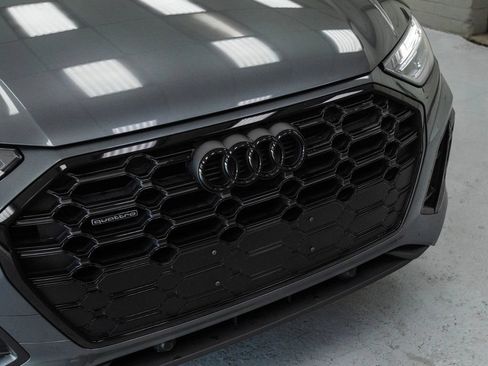 Used 2024 Audi Q5 2.0T Premium w/ Summer of Audi Package AWD/4WD image 11