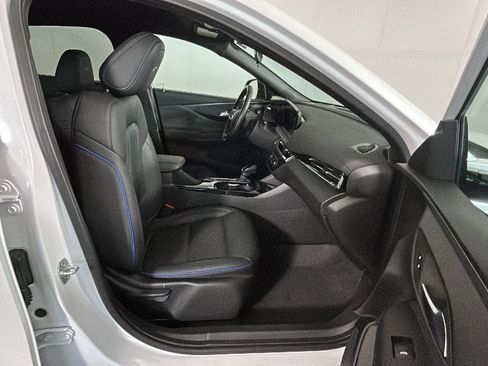 Used 2024 Buick Envista Sport Touring w/ Convenience I Package FWD image 36