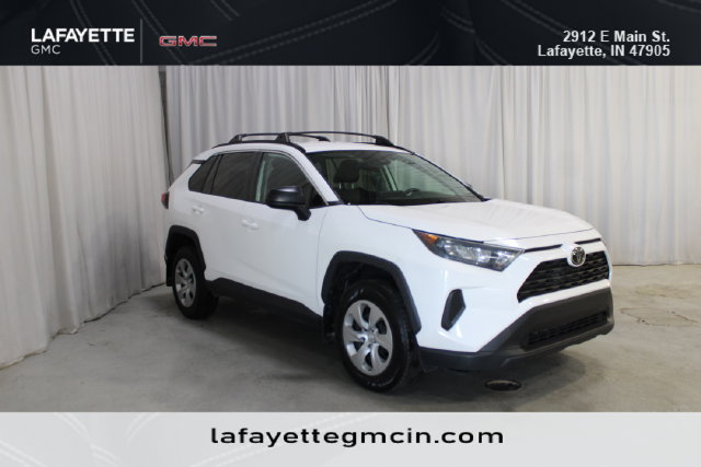 Used 2019 Toyota RAV4 LE w/ Carpet Mat Package AWD/4WD image 1