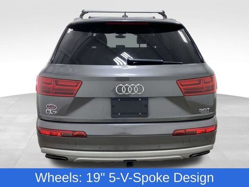 Used 2018 Audi Q7 3.0T Prestige image 3