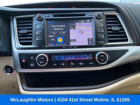 Used 2017 Toyota Highlander XLE image 5