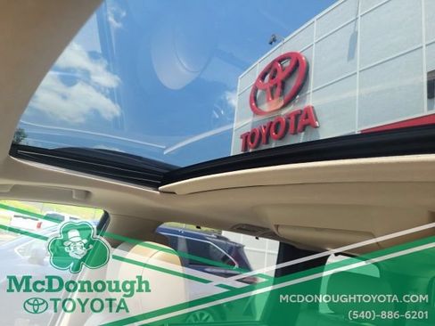 Used 2016 Toyota Sequoia Limited AWD/4WD image 17