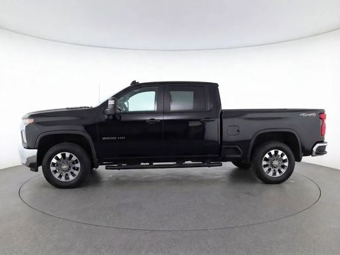 Used 2021 Chevrolet Silverado 2500 Custom w/ Custom Value Package image 6