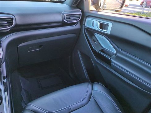 Certified 2022 Ford Explorer ST w/ Equipment Group 401A image 16