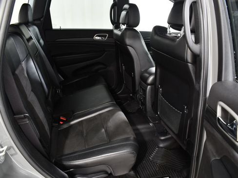 Used 2021 Jeep Grand Cherokee Laredo X AWD/4WD image 19