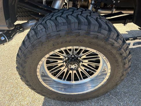 Used 2024 Ford F250 Platinum AWD/4WD image 16