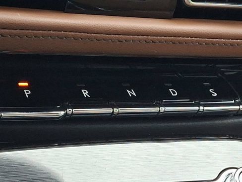 Certified 2023 Lincoln Nautilus Reserve AWD/4WD image 16