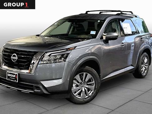 Used 2025 Nissan Pathfinder SV AWD/4WD image 1