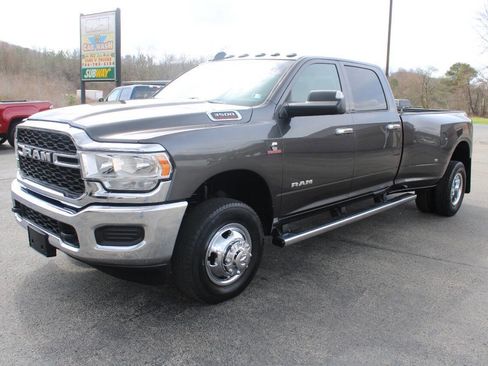 Used 2019 RAM 3500 Tradesman w/ Chrome Appearance Group image 1