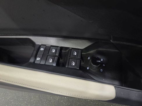 Used 2023 Audi Q4 e-tron Prestige w/ 20" Wheel Package AWD/4WD image 29