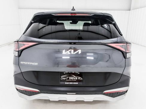 Used 2023 Kia Sportage EX FWD image 6