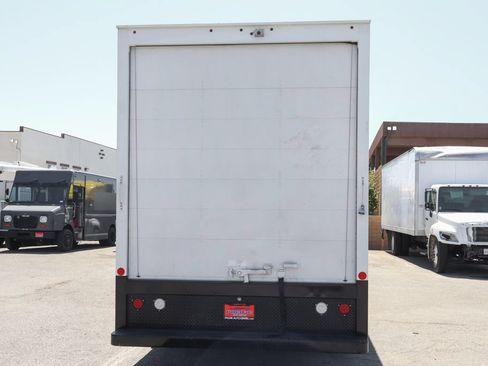 Used 2024 Ford E-450 and Econoline 450 Super Duty w/ Power Windows & Locks Group RWD image 7
