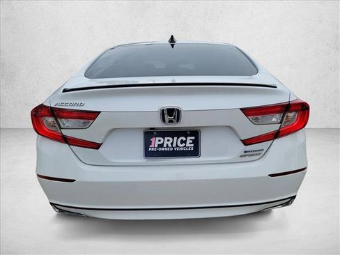 Used 2022 Honda Accord Sport image 6