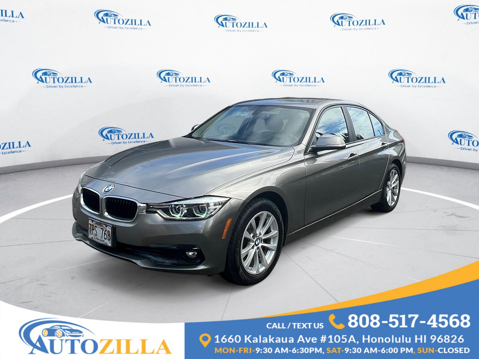 Used 2018 BMW 320i Sedan RWD image 1