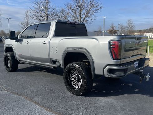 Used 2024 GMC Sierra 2500 AT4 w/ AT4 Premium Plus Package AWD/4WD image 7