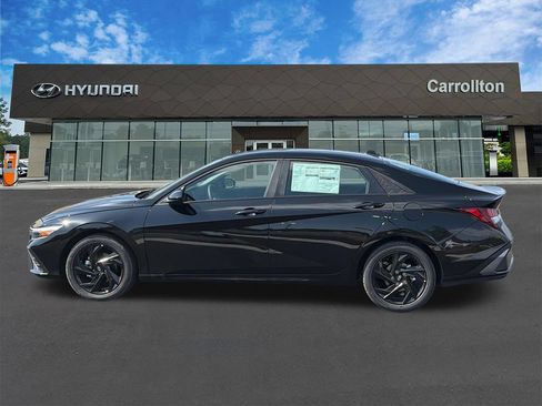 New 2026 Hyundai Elantra Sport FWD image 9