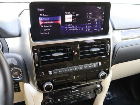 Used 2022 Lexus GX 460 Premium w/ Premium Plus Package AWD/4WD image 27