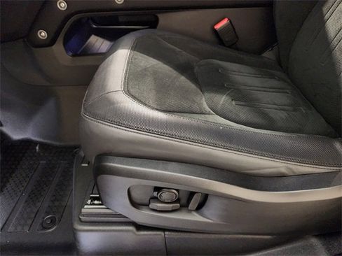 Used 2023 Land Rover Defender 90 Carpathian Edition image 23