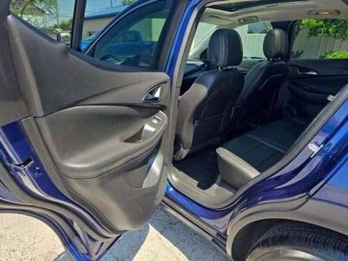 Used 2023 Buick Encore GX Essence w/ Experience Buick Package FWD image 34