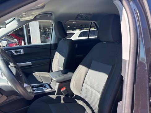 Used 2024 Ford Explorer XLT image 13