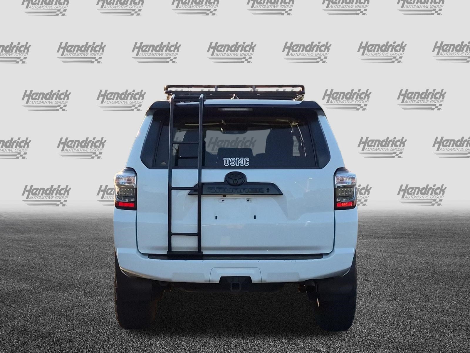 Used 2020 Toyota 4Runner Venture w/ Moonroof Package AWD/4WD image 9