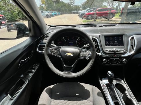 Used 2020 Chevrolet Equinox LT FWD image 10