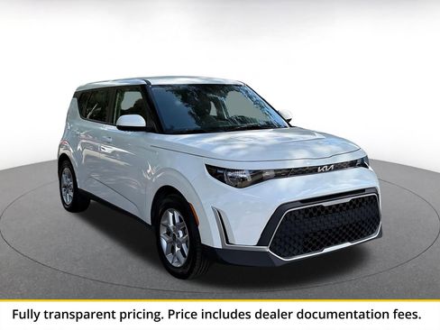 Used 2025 Kia Soul LX w/ LX Technology Package FWD image 1