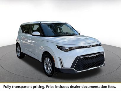 Used 2025 Kia Soul LX w/ LX Technology Package